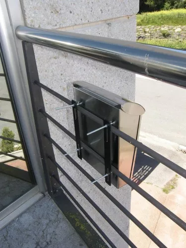 merkloos Letterbox mounting kit - mounting on fences or gates - black (8785300710775)